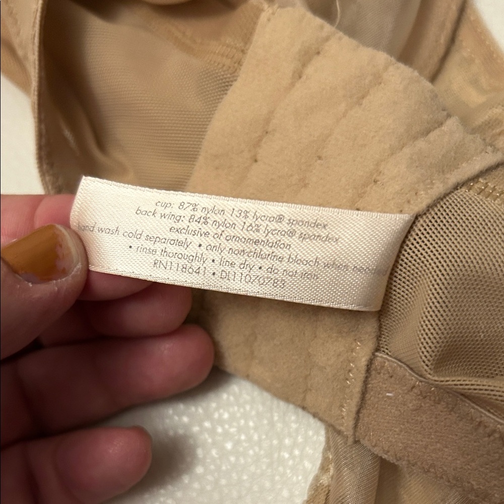 Cacique Beige Lace Underwire Bra - Picture 4 of 5